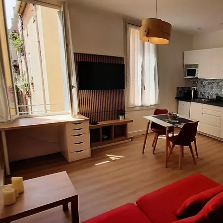 De La Comedie, 2eme Etage Apartamento